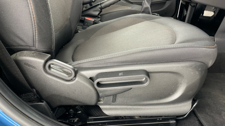 MINI Hatchback 1.5 Cooper Classic 5dr Petrol Hatchback